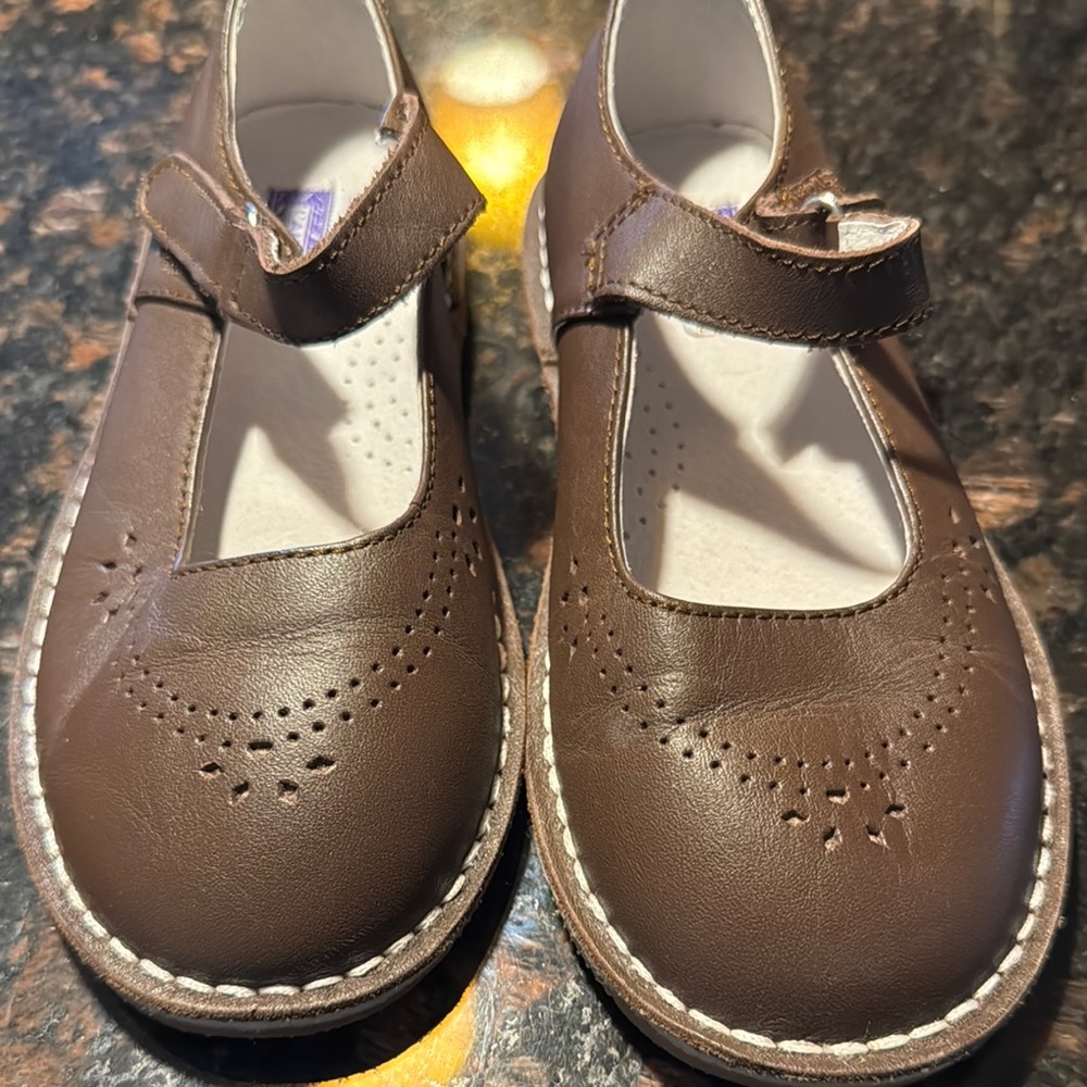 L'Amour Brown Mary Jane Dress Shoes with Strap